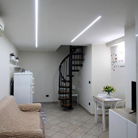 Lizzy'S House Apartment Napoli Exterior foto