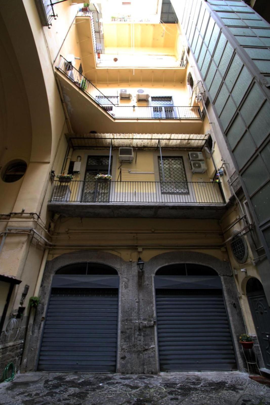 Lizzy'S House Apartment Napoli Exterior foto