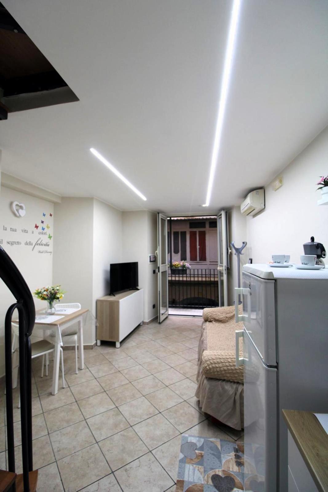 Lizzy'S House Apartment Napoli Exterior foto